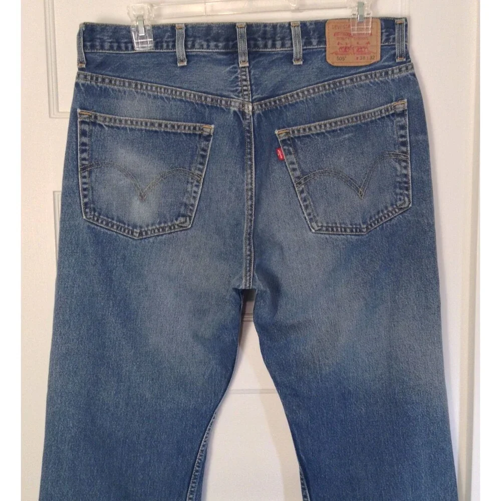 Levis vintage 2000s